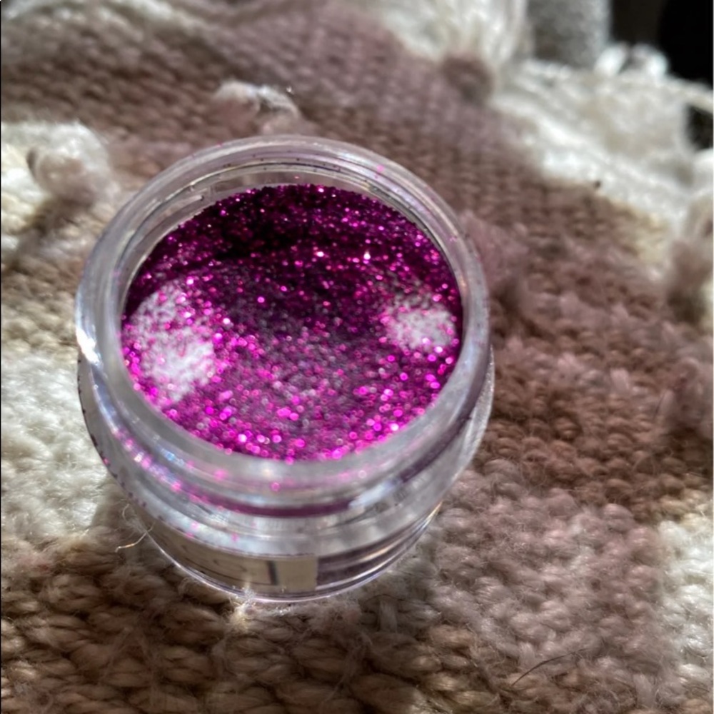 Nail dip powder